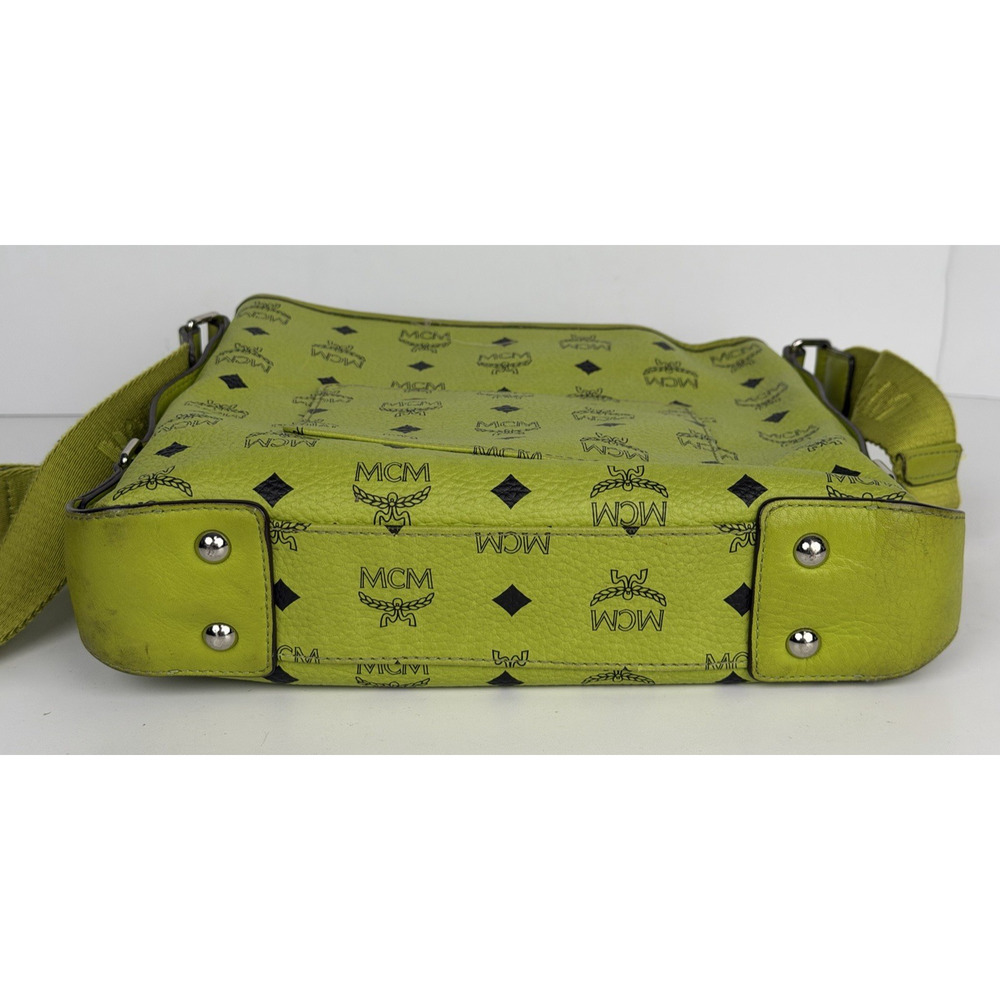 MCM Messenger Crossbody Bag in Neon Green Visetos Monogram Leather S-15 - Picture 3 of 16